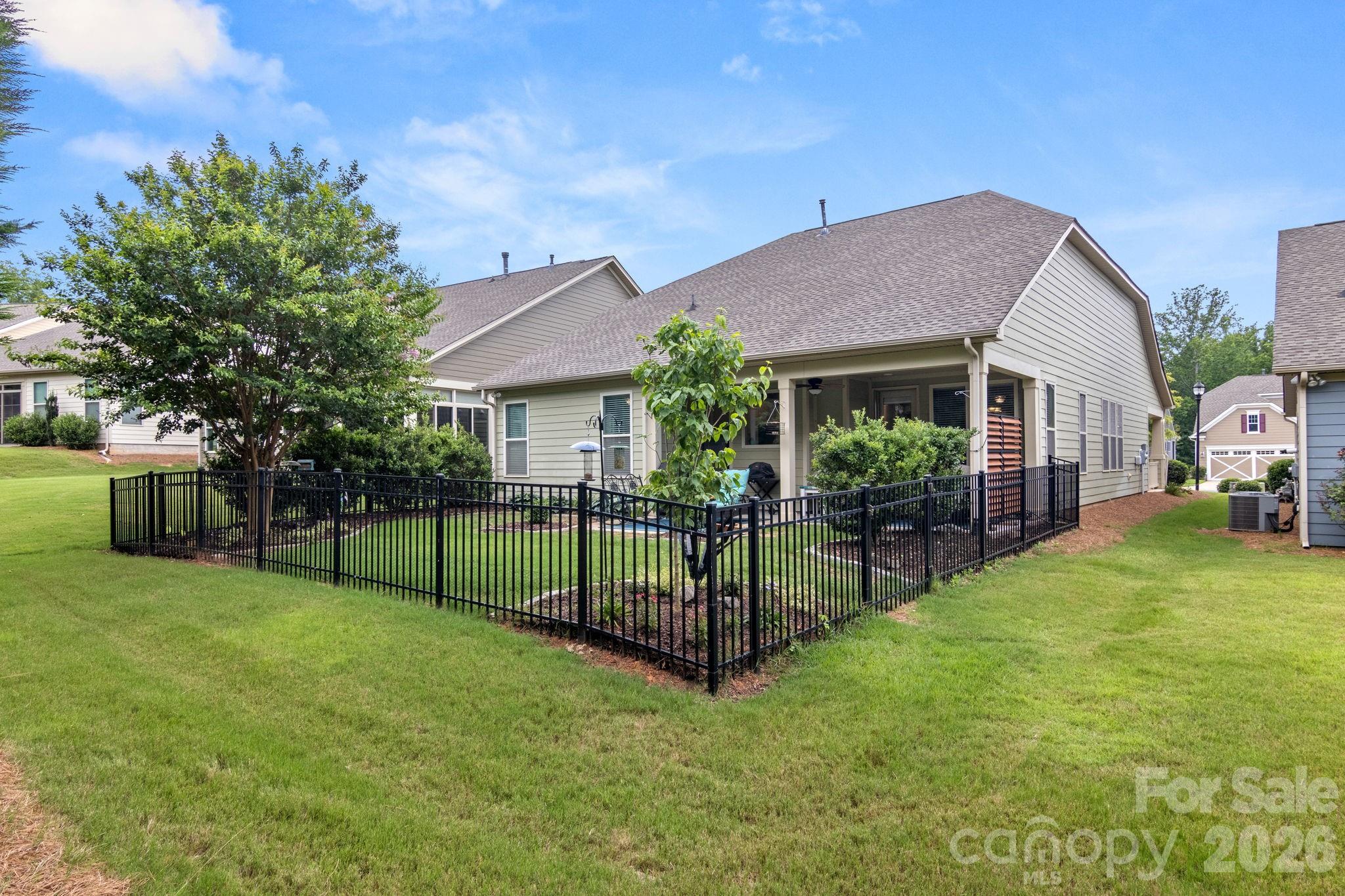 8416 Festival Way, Charlotte, NC 28215