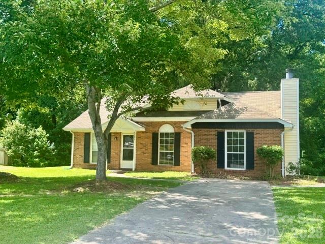 8029 Glencannon Dr, Charlotte, NC 28227