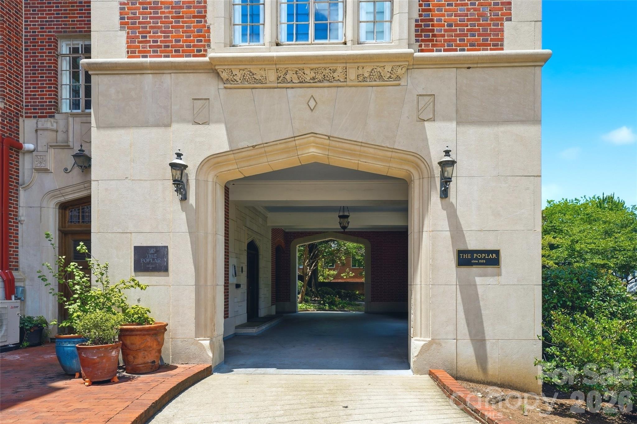 301 W 10th St #506, Charlotte, NC 28202
