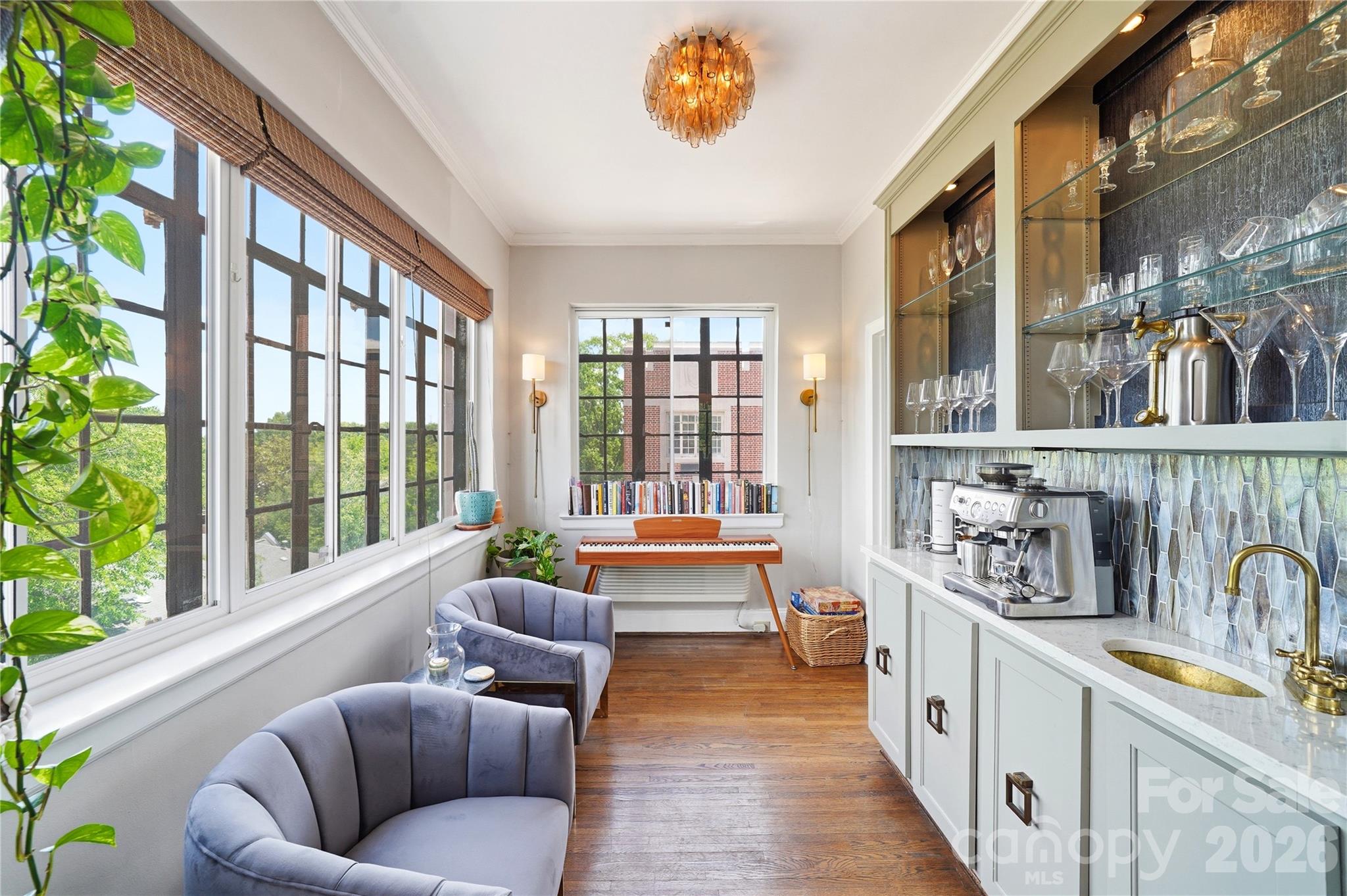 301 W 10th St #506, Charlotte, NC 28202