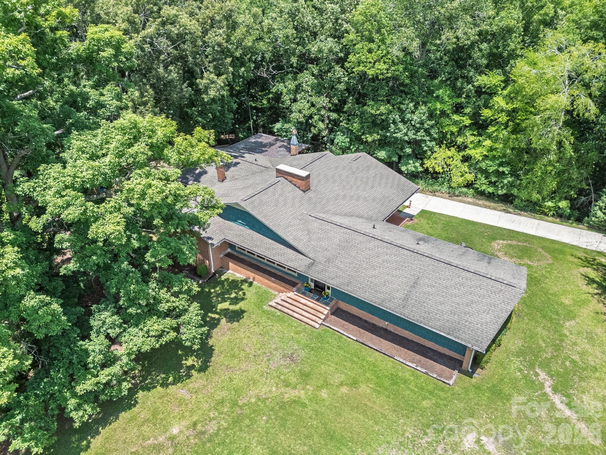 112 Crestwood Cir, Chester, SC 29706