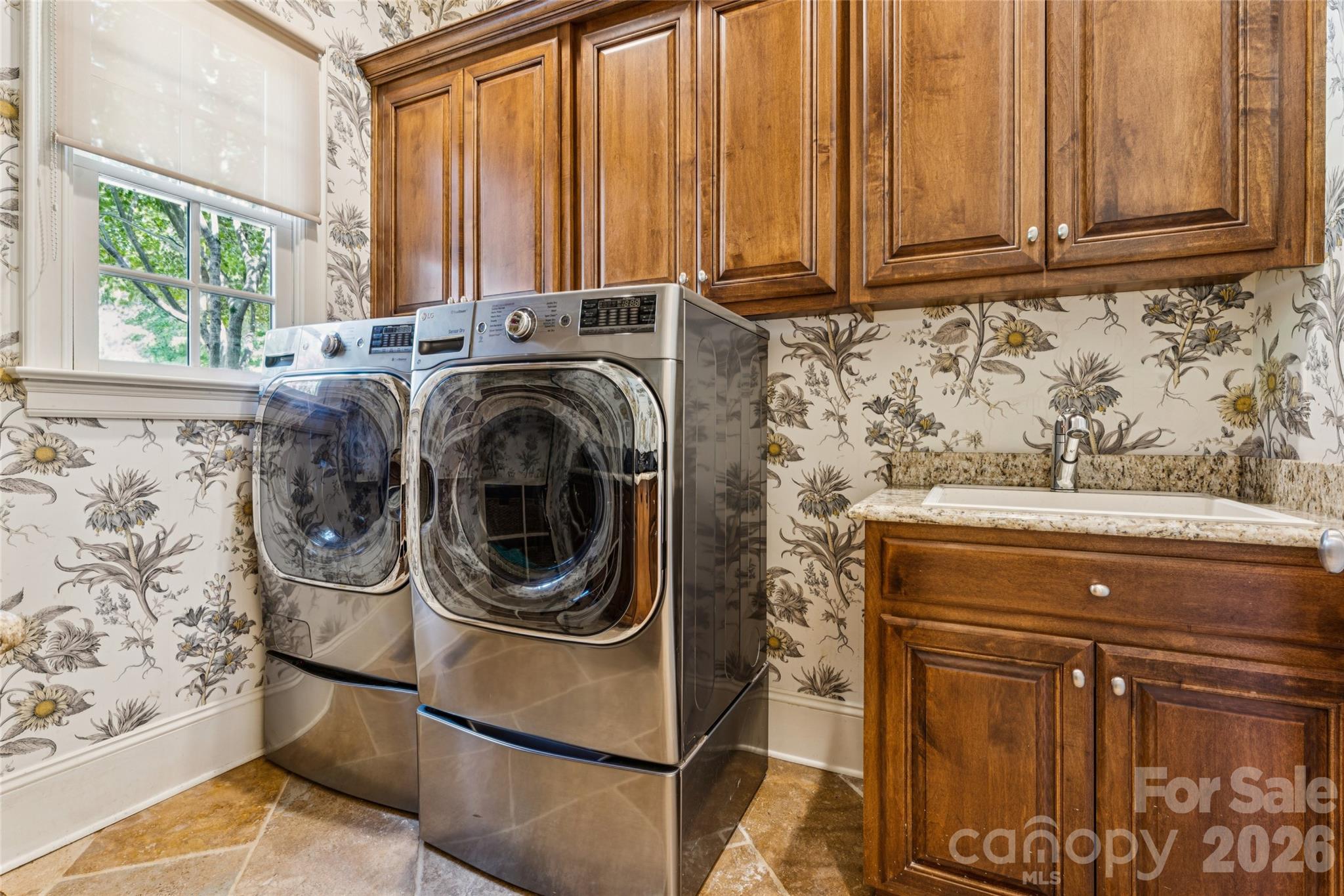 3637 Richwood Cir, Kannapolis, NC 28081