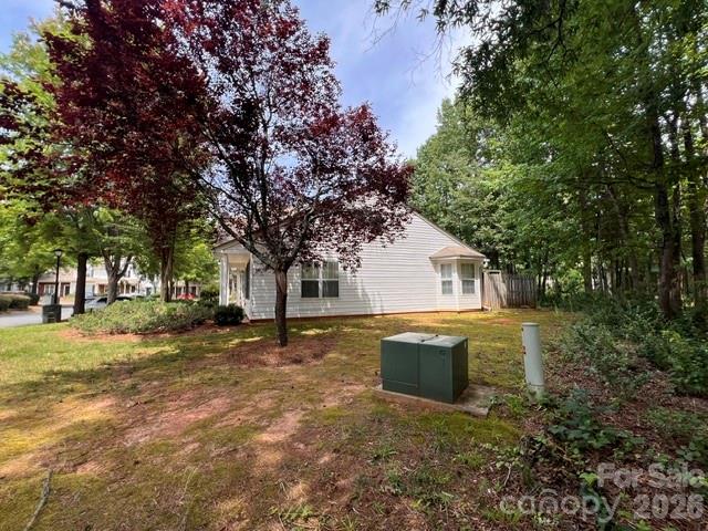 5121 Magnolia Tree Ln, Charlotte, NC 28215
