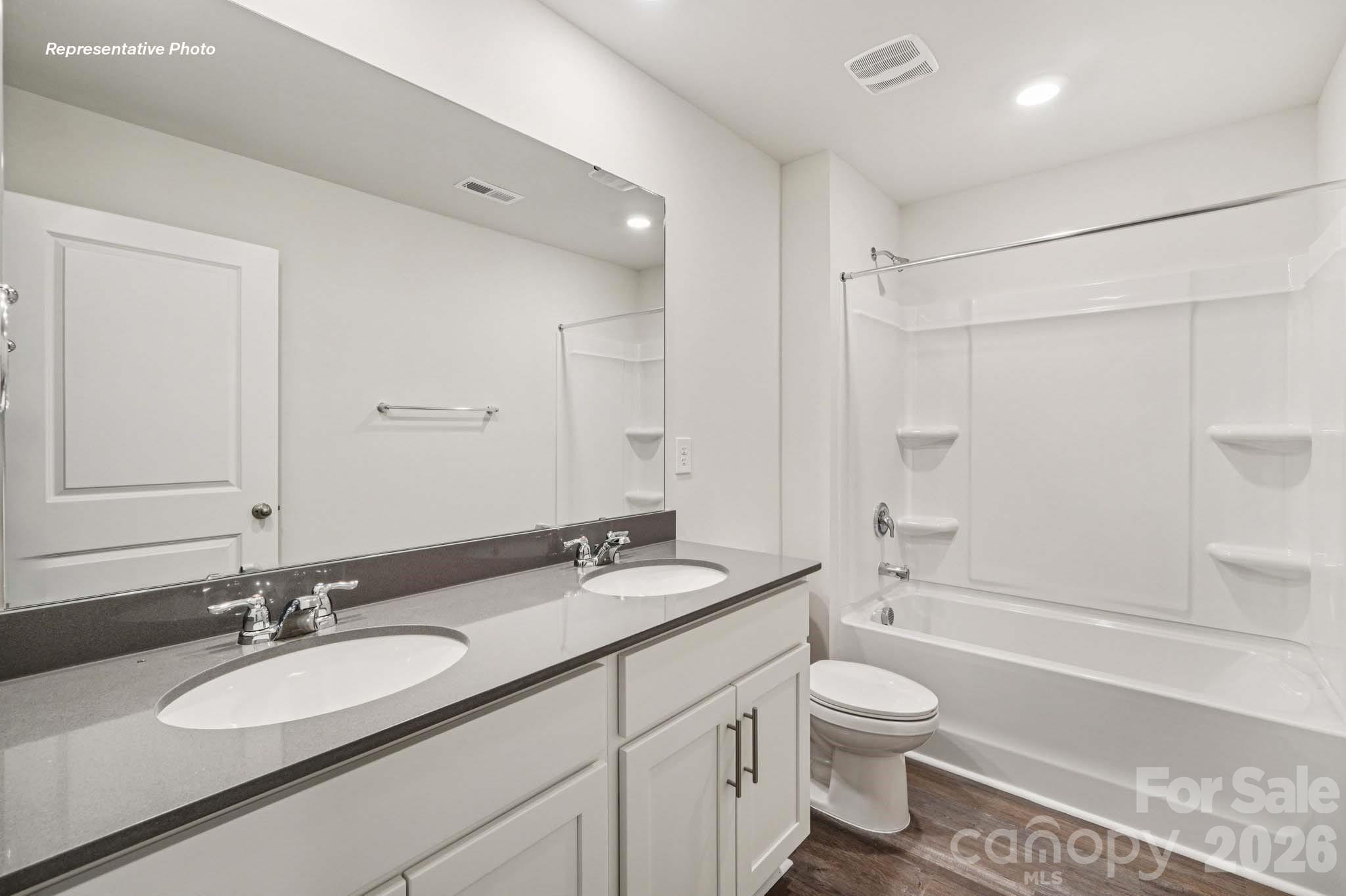5124 Parker Forest Rd, Charlotte, NC 28215