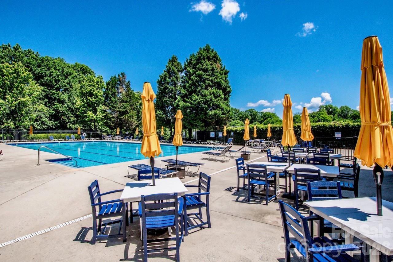 17307 Villanova Rd, Huntersville, NC 28078