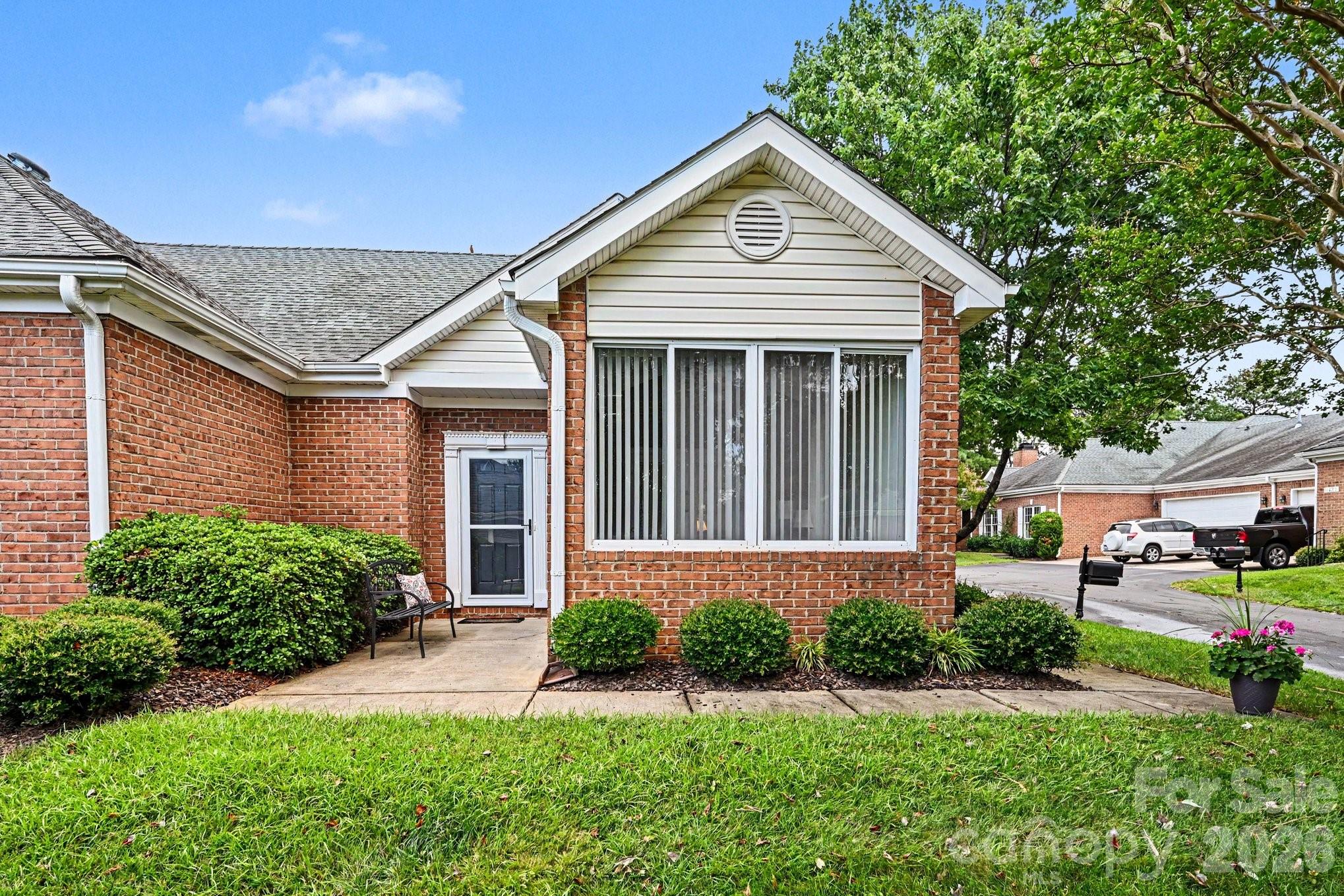 11341 Olde Turnbury Ct, Charlotte, NC 28277