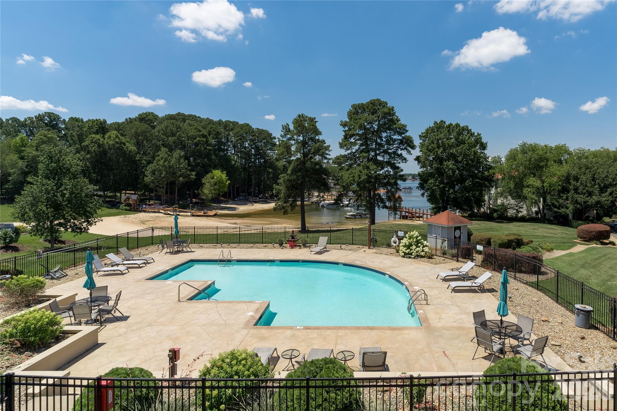 17919 Kings Point Dr #K, Cornelius, NC 28031