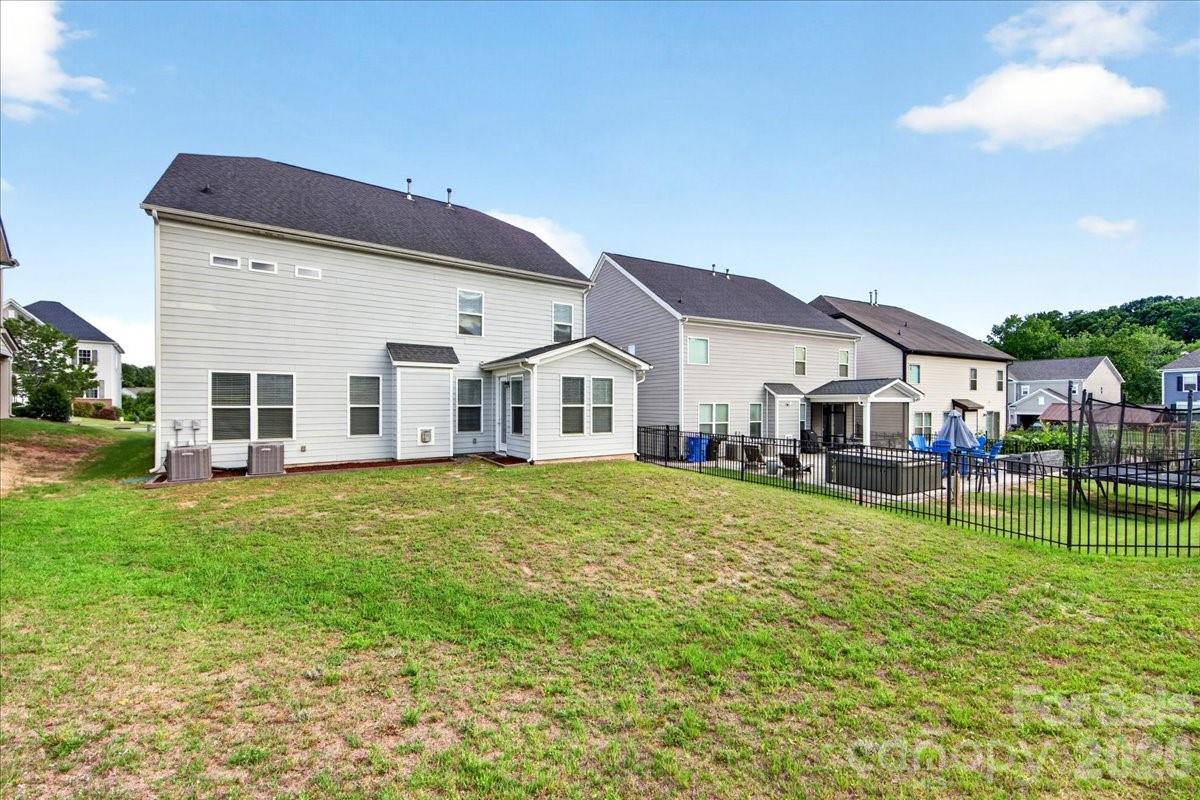 109 Tetcott St, Mooresville, NC 28115