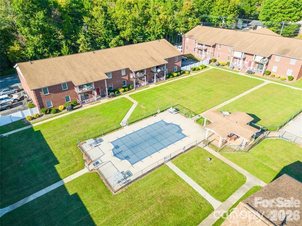 103 Carriage House Dr, Kannapolis, NC 28081