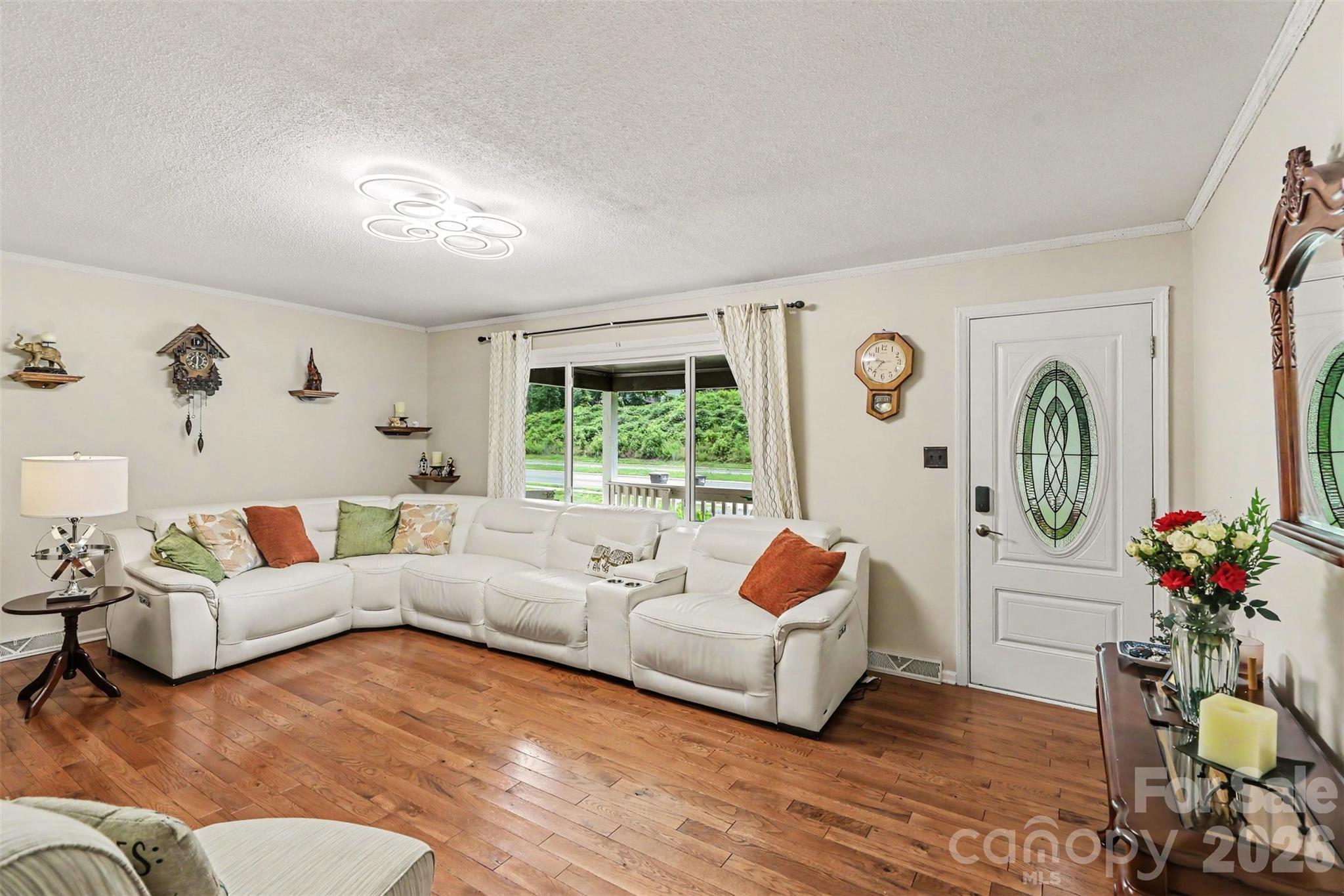 1306 Mooresville Rd, Kannapolis, NC 28081