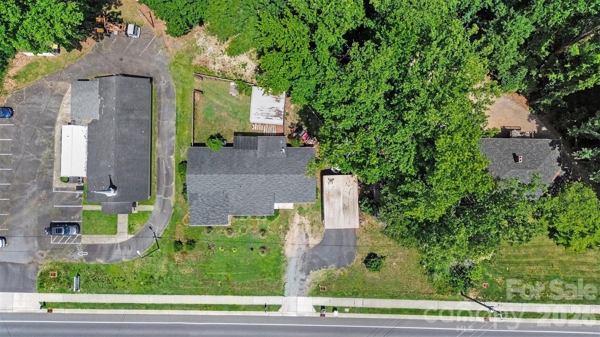 1306 Mooresville Rd, Kannapolis, NC 28081