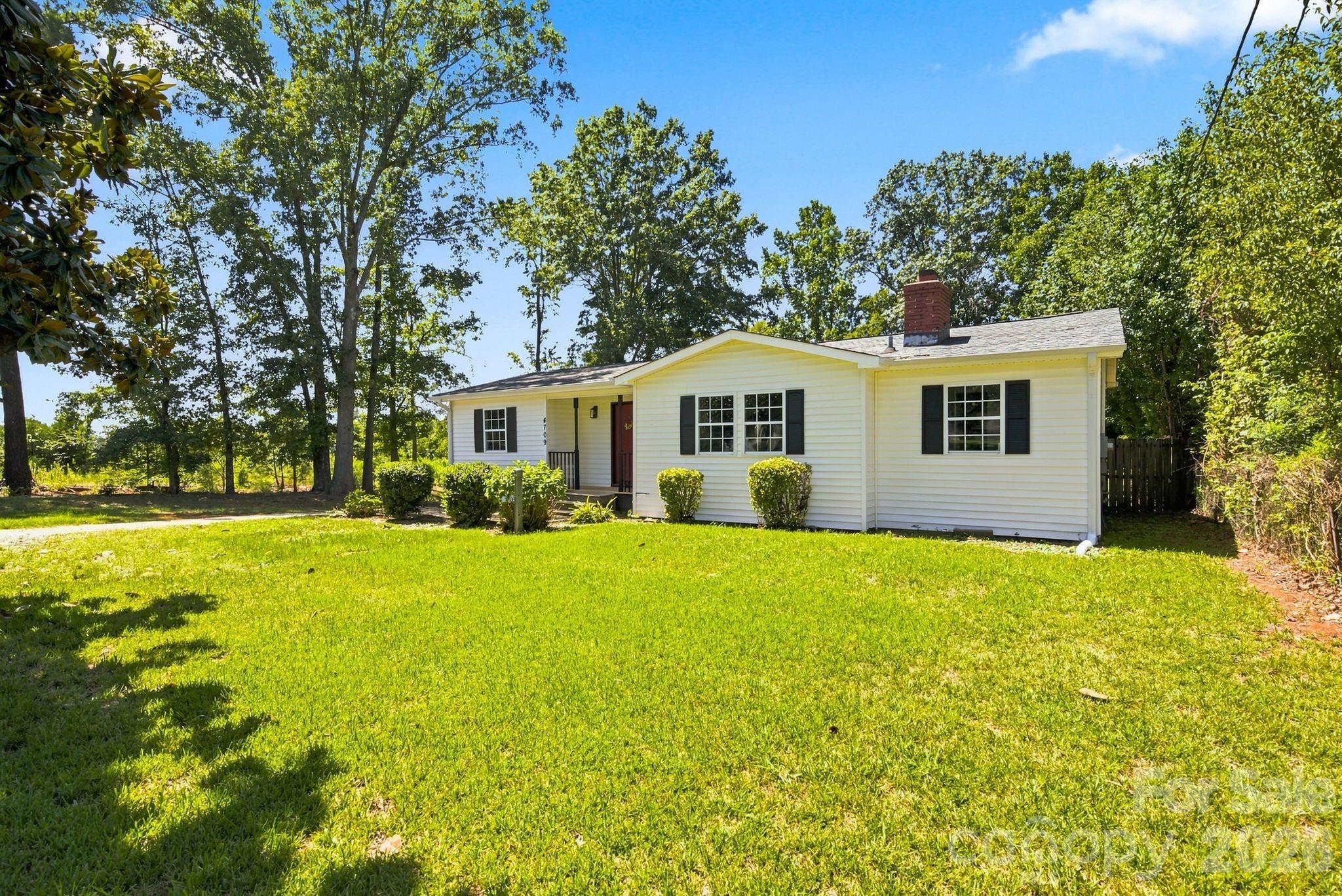 4709 Charlotte Hw, Lancaster, SC 29720