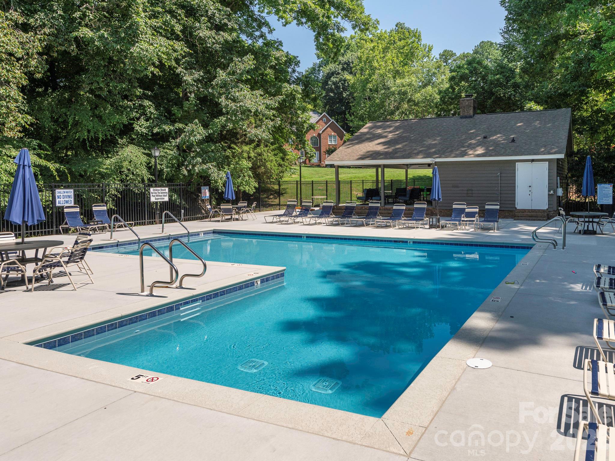 1941 Dugan Dr, Charlotte, NC 28270