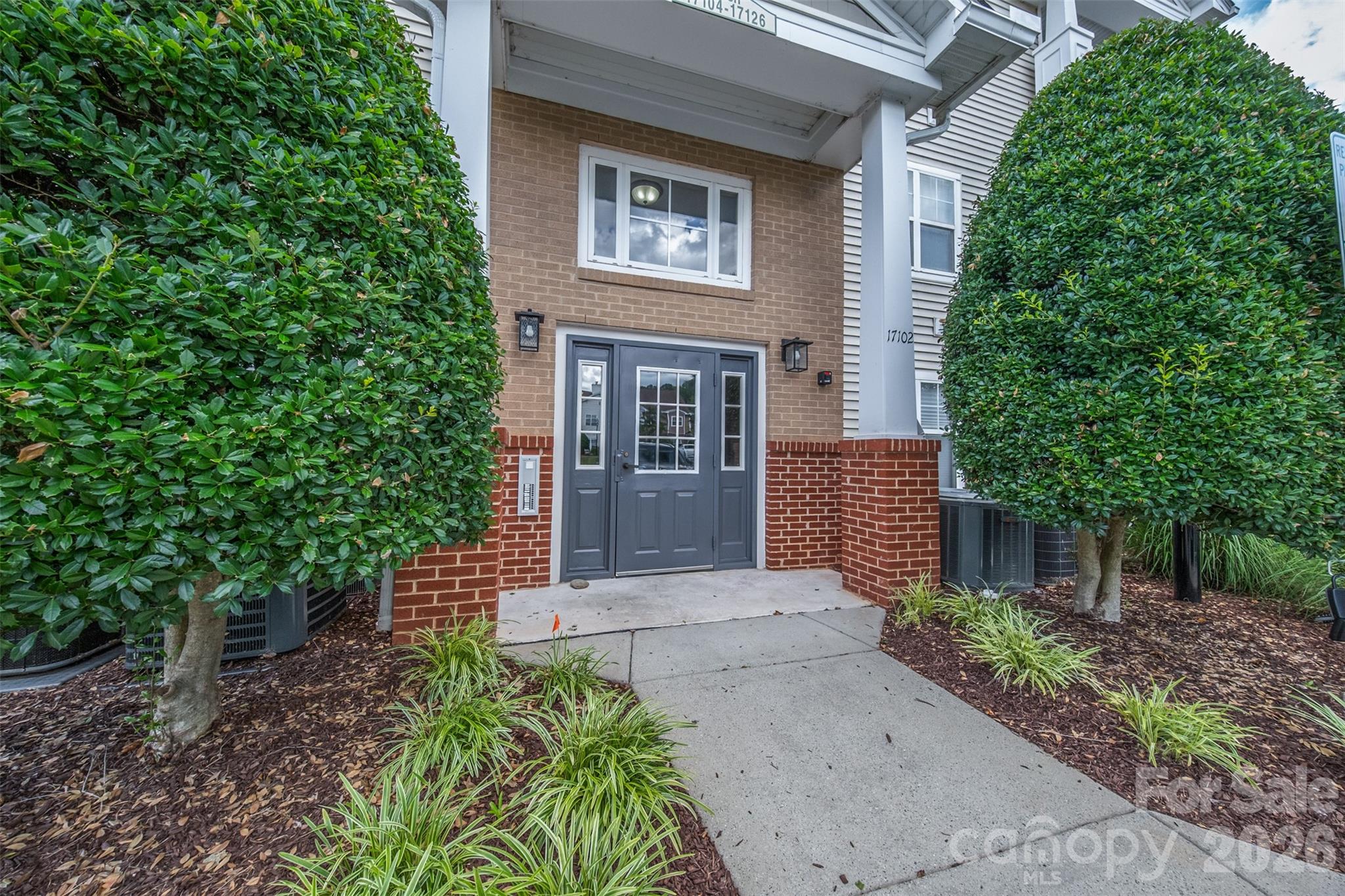 17110 Red Feather Dr, Charlotte, NC 28277