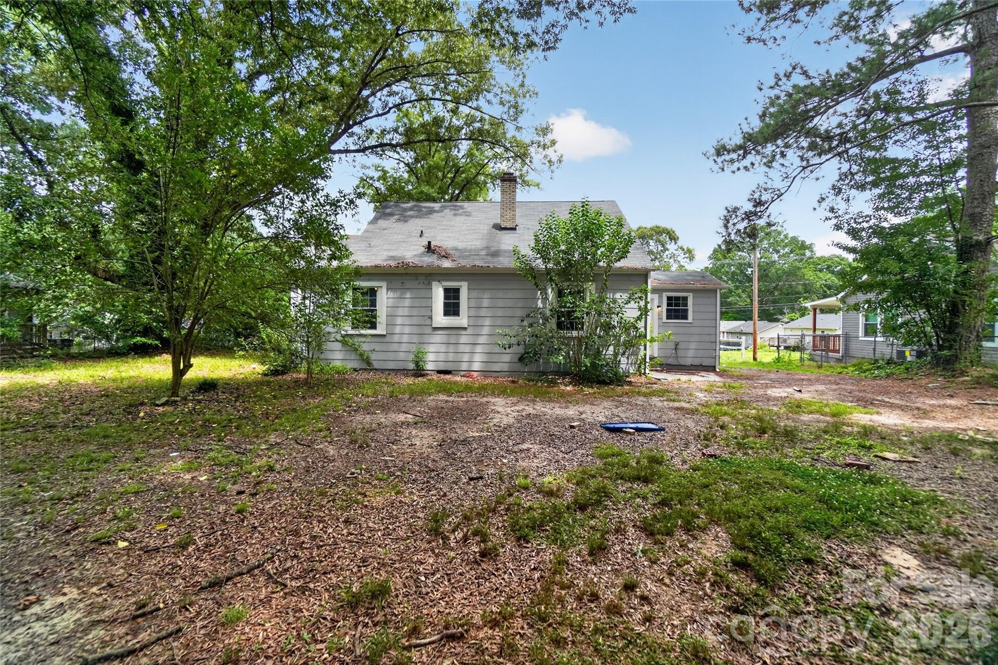 405 N Ransom St, Gastonia, NC 28052