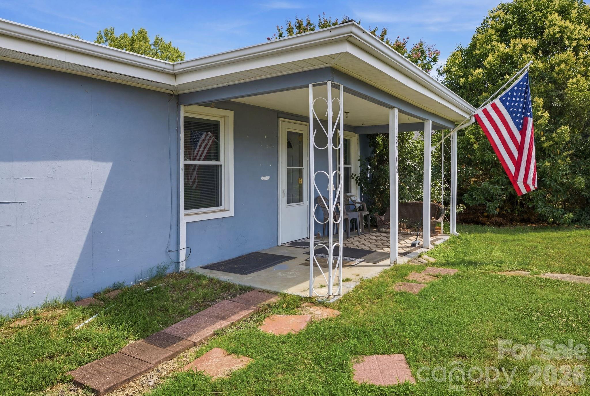 3948 Main Avenue Dr NW, Hickory, NC 28601