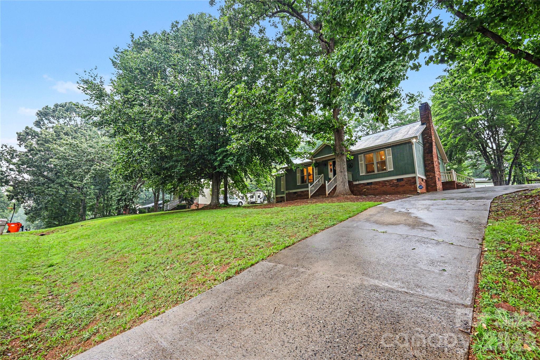 2754 Stockwood Dr, Gastonia, NC 28056