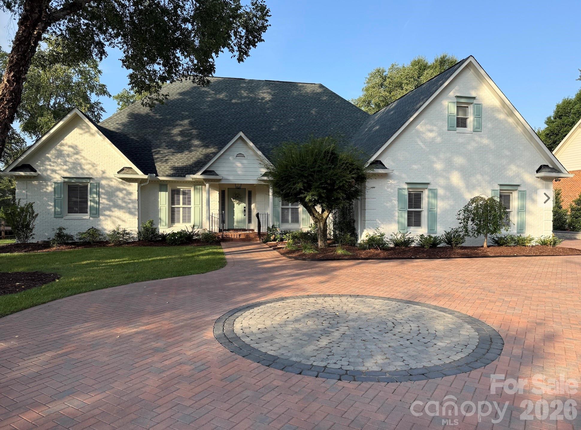 1136 Concord Rd, Davidson, NC 28036