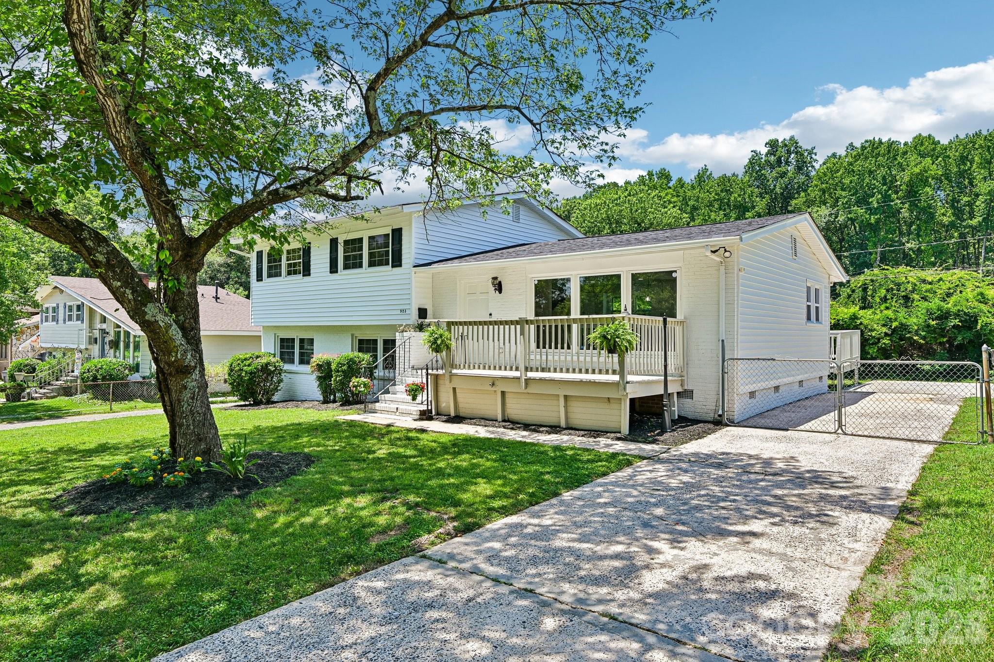 923 Yuma St, Charlotte, NC 28213