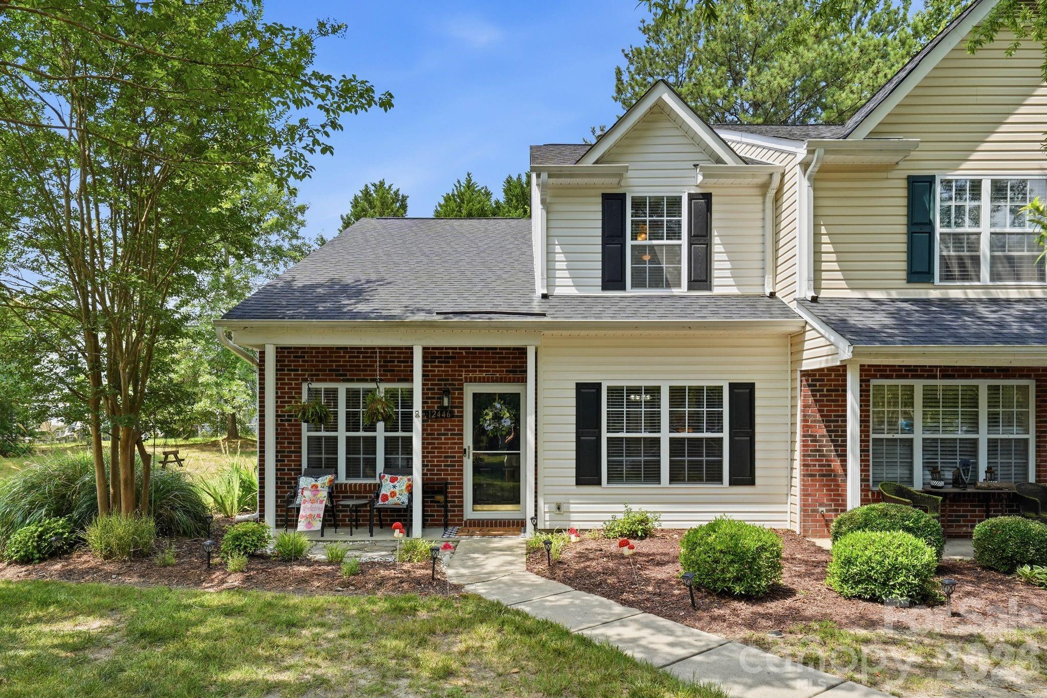 12446 Hennigan Place Ln, Charlotte, NC 28214