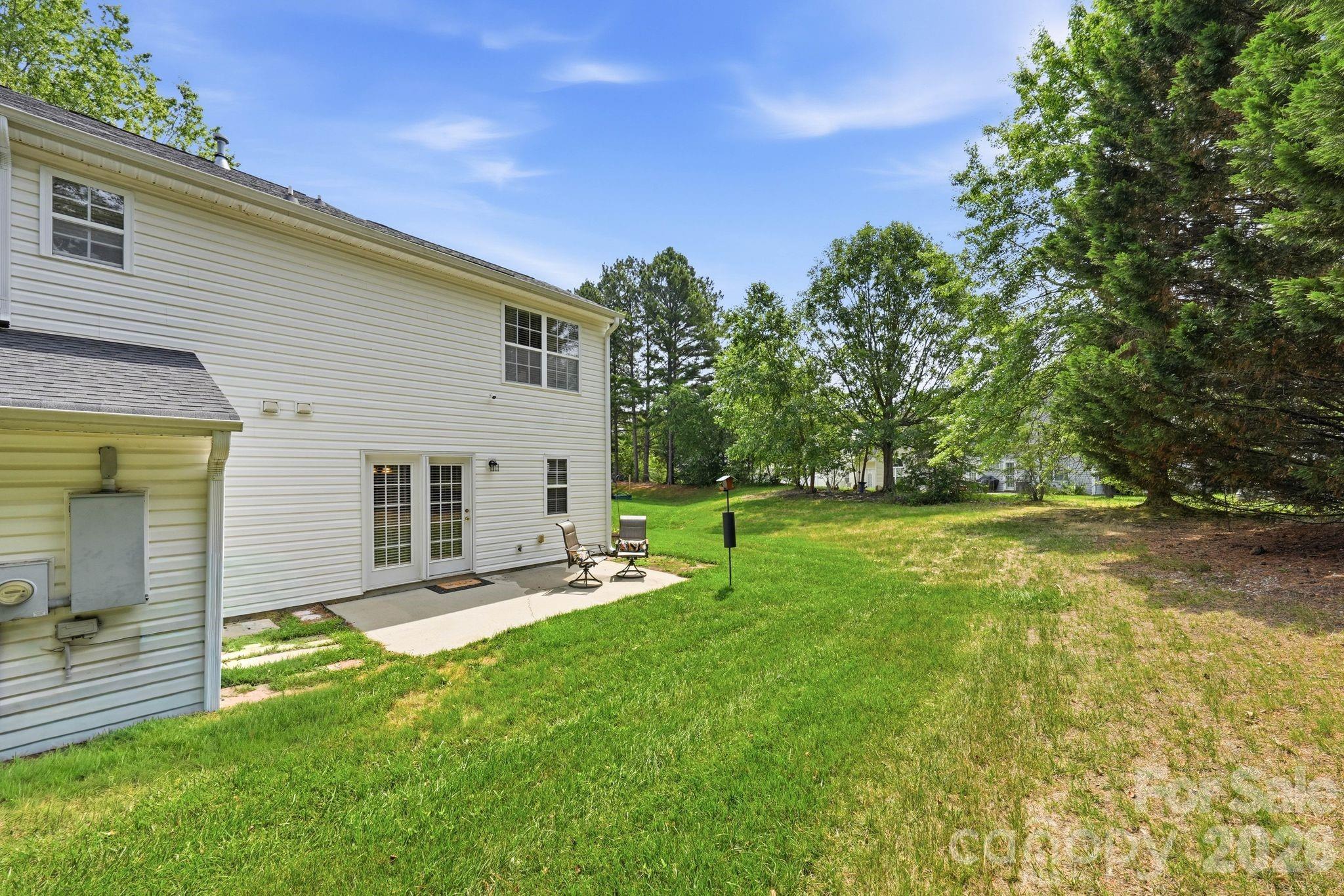 12446 Hennigan Place Ln, Charlotte, NC 28214