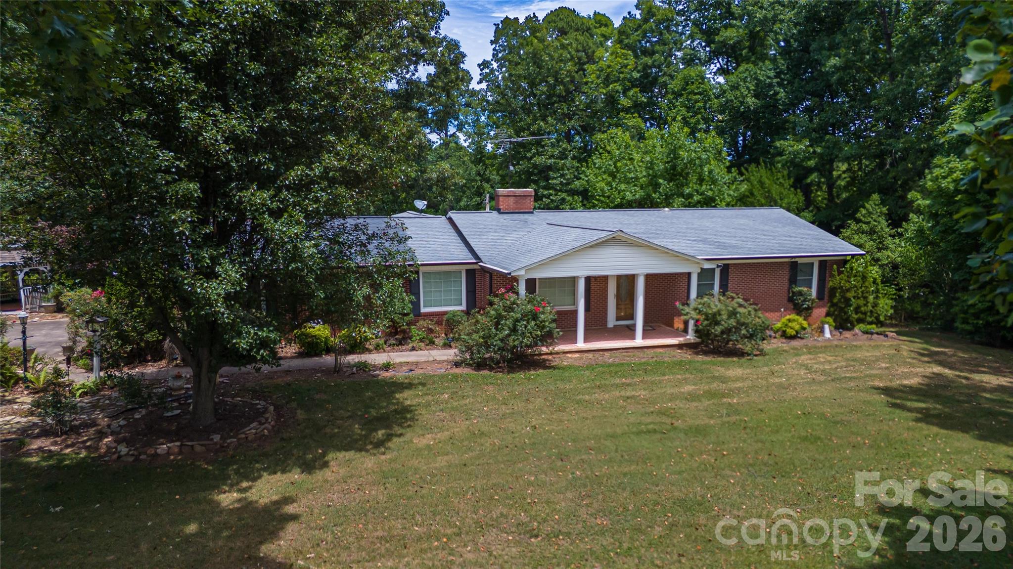 6000 George Hildebran School Rd, Hickory, NC 28602