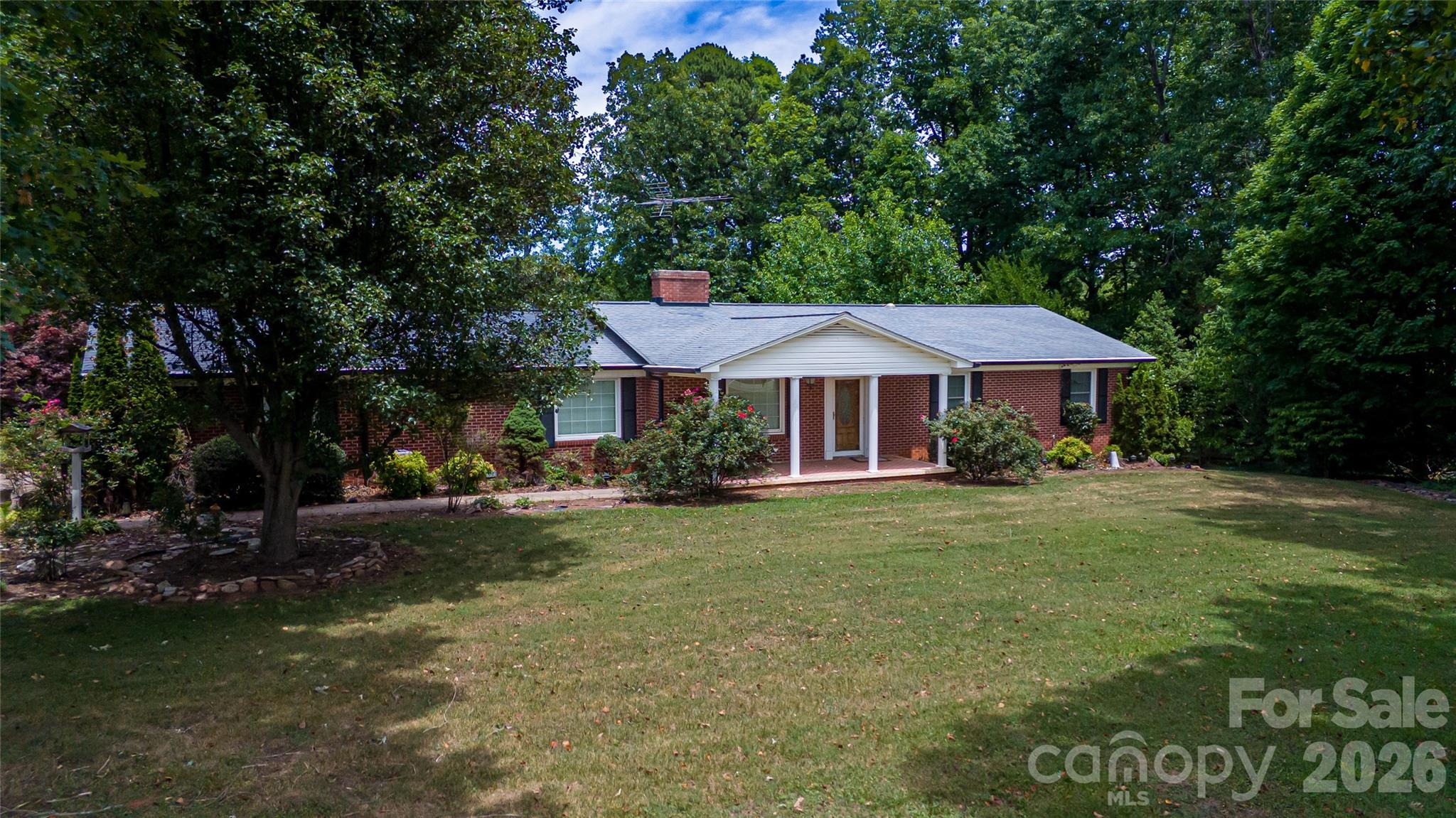 6000 George Hildebran School Rd, Hickory, NC 28602