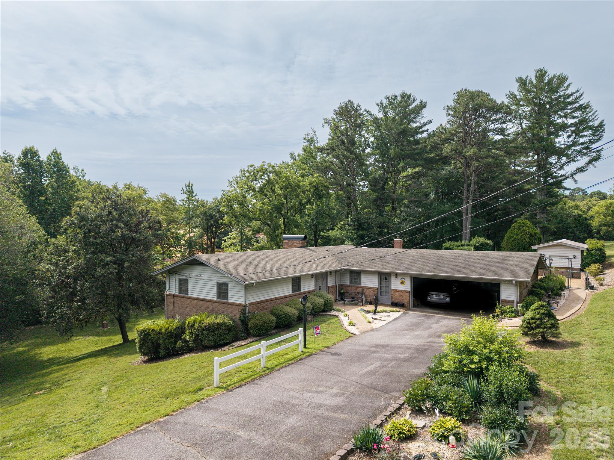 2234 Kool Park Rd NE, Hickory, NC 28601