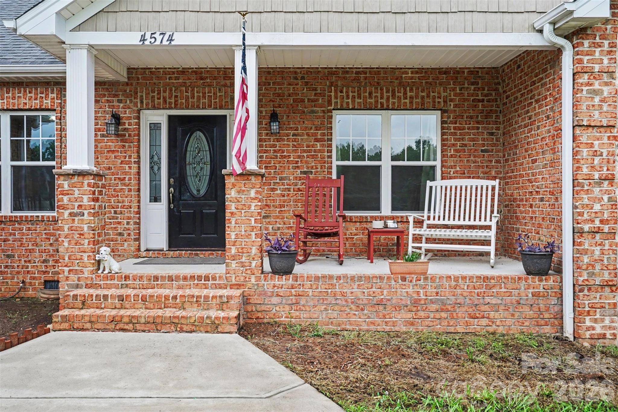 4574 Hunter Rhyne Rd, Lincolnton, NC 28092