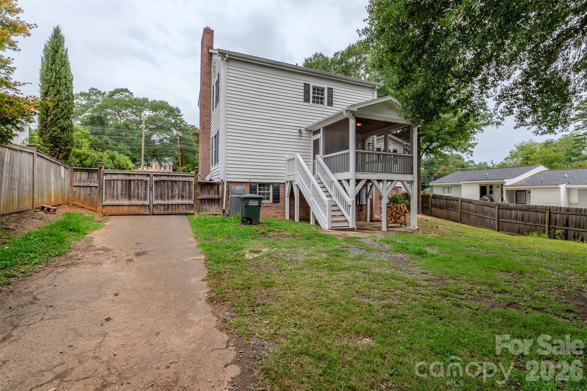 1310 S York Rd, Gastonia, NC 28052