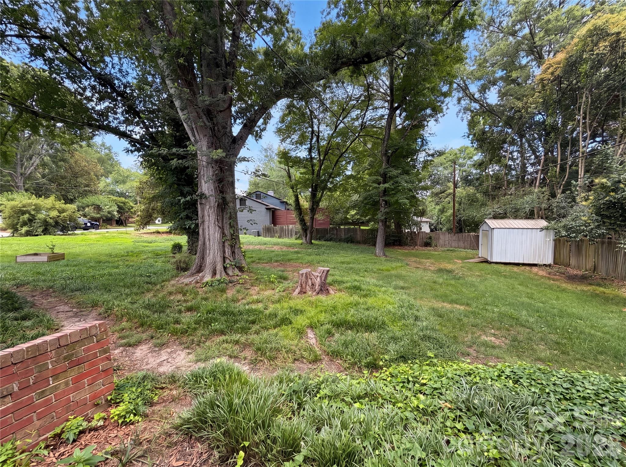 5410 Sharon Rd, Charlotte, NC 28210