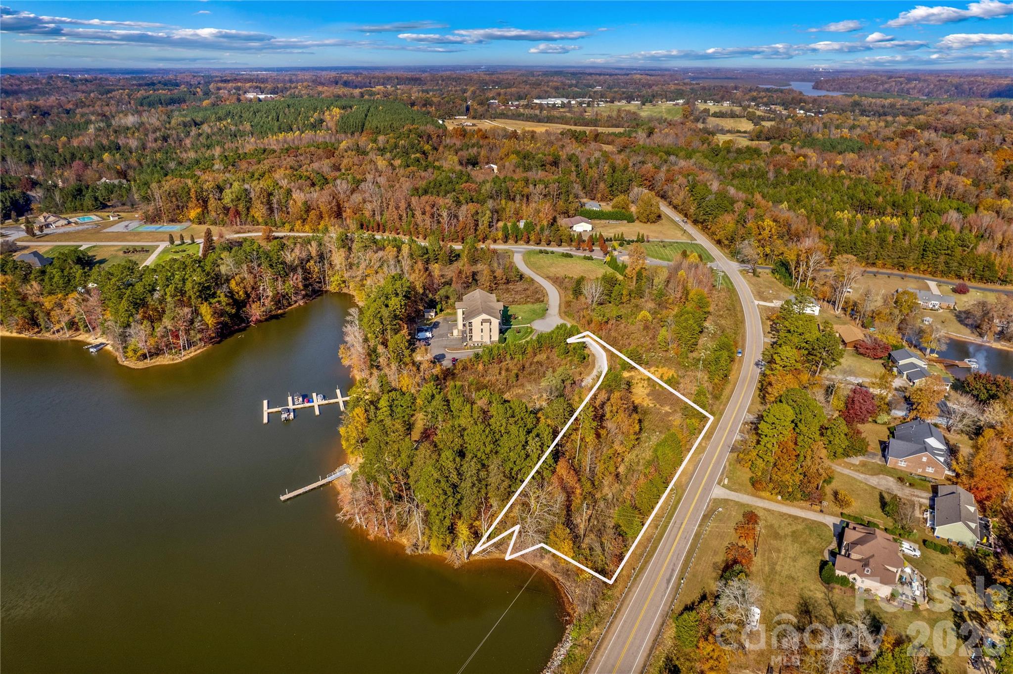 2005 Marina Pointe Rd, Salisbury, NC 28146
