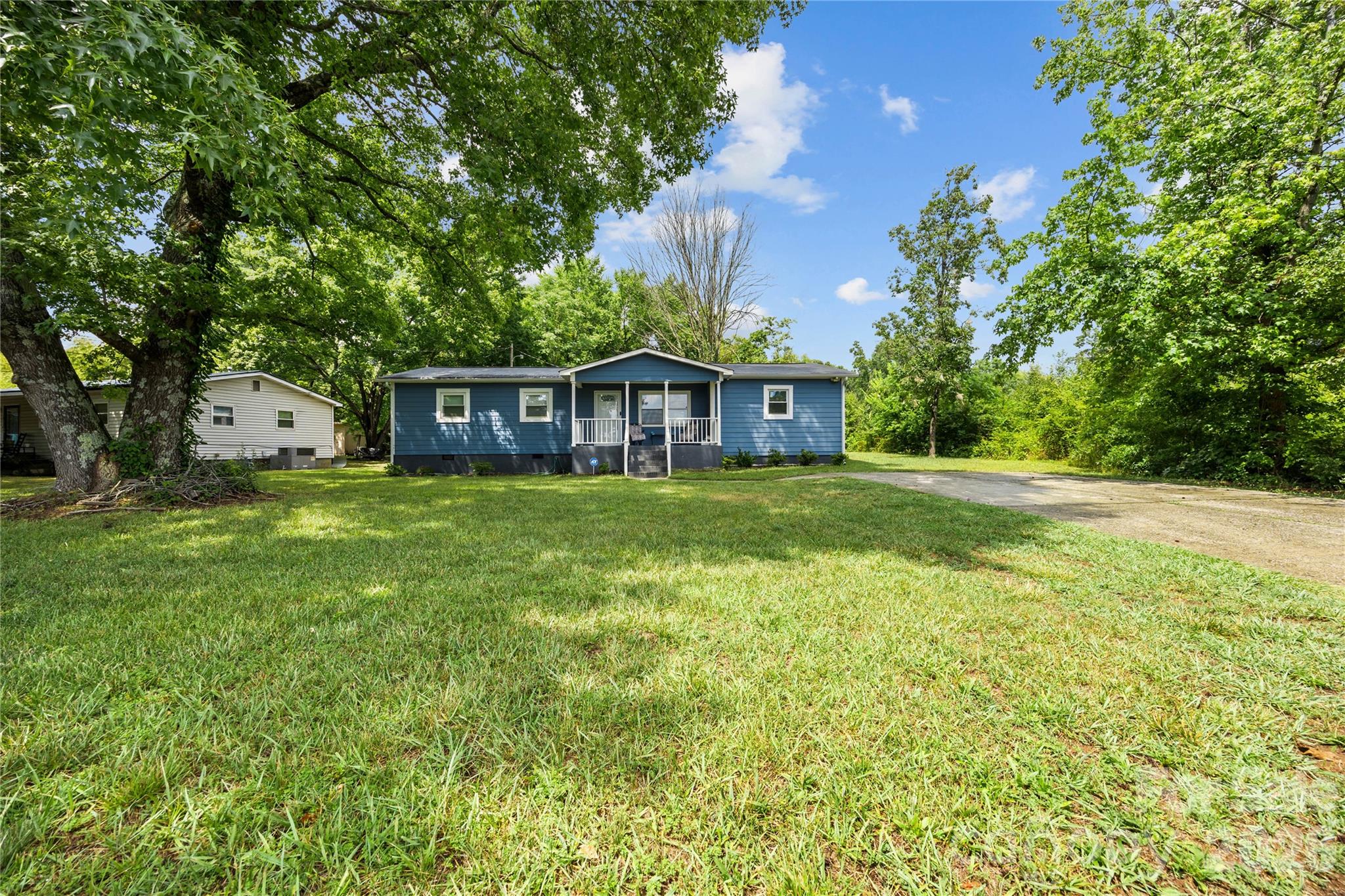 1345 Old Salisbury Rd, Statesville, NC 28625
