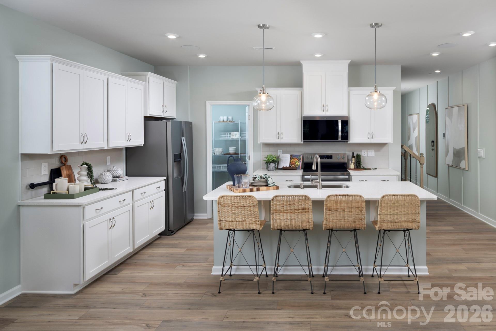 1313 Vibrant Rd, Charlotte, NC 28215