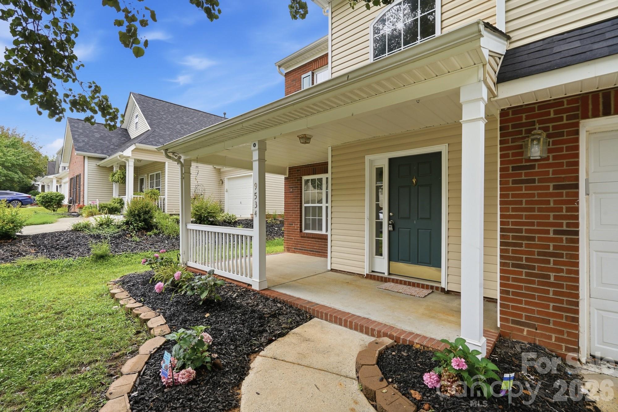 9534 Bradstreet Commons Way, Charlotte, NC 28215