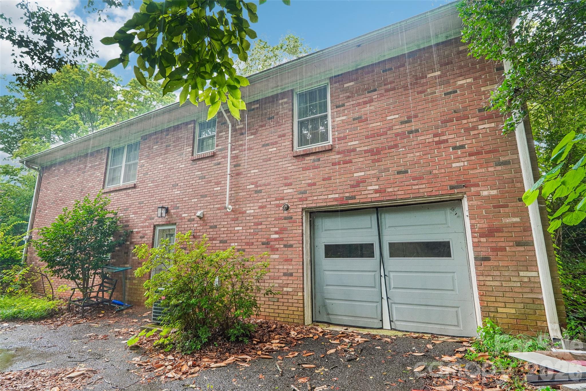 514 Lakeside Dr, Statesville, NC 28677