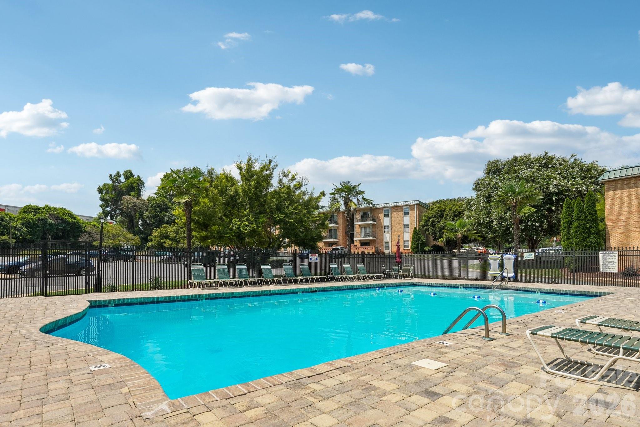 4736 Hedgemore Dr #G, Charlotte, NC 28209