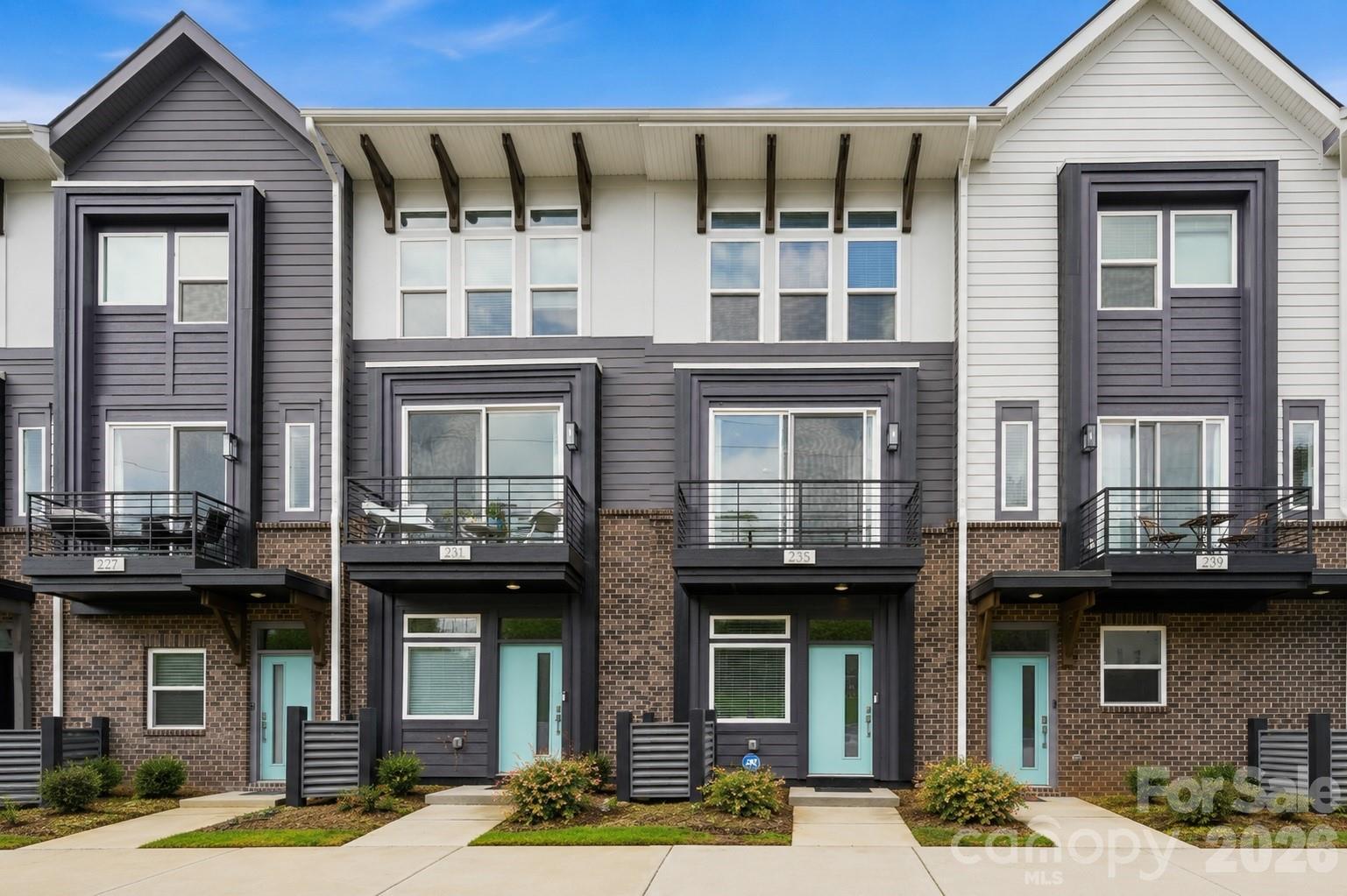 235 S Bruns Ave, Charlotte, NC 28208