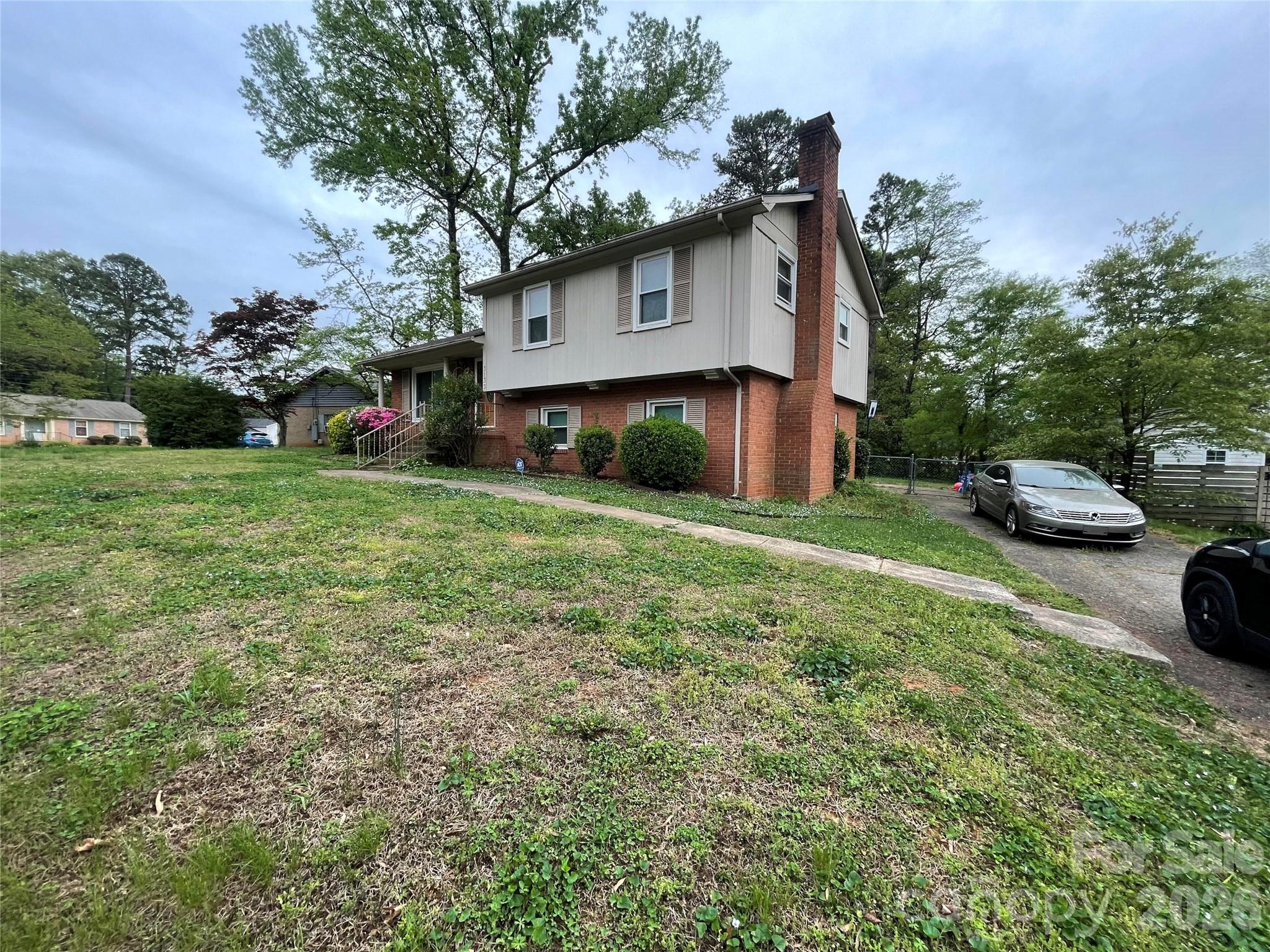 3133 Rosehill Dr, Charlotte, NC 28212