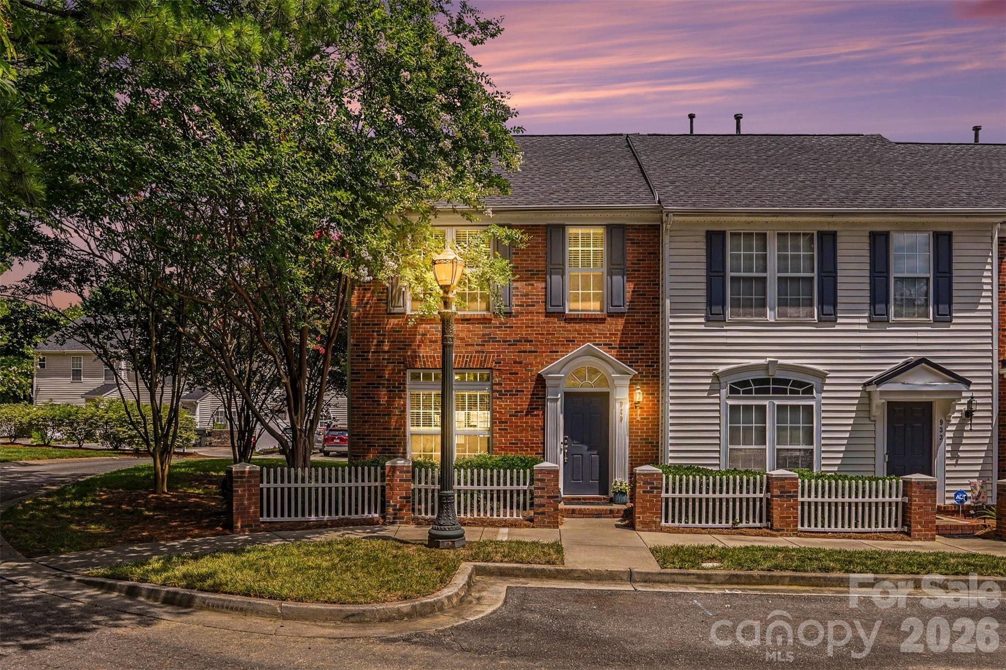 929 Coolsprings Ln, Rock Hill, SC 29730