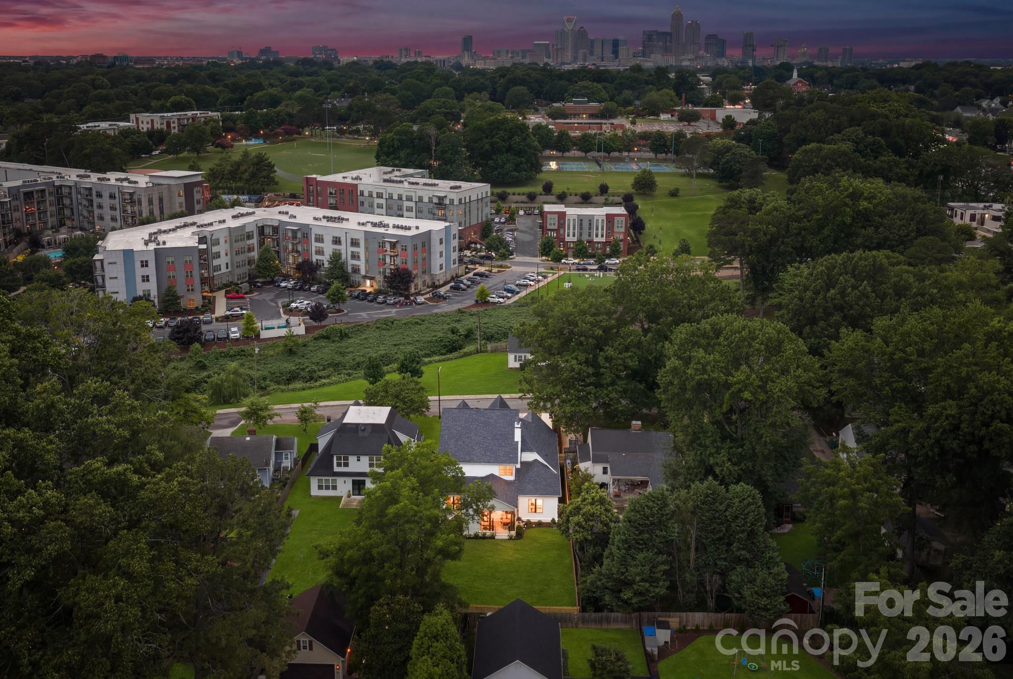 1412 Lyon Ct, Charlotte, NC 28205