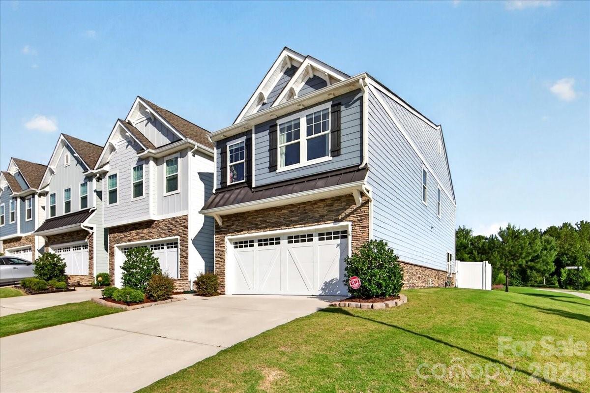 7585 Hartsfield Dr, Lancaster, SC 29720