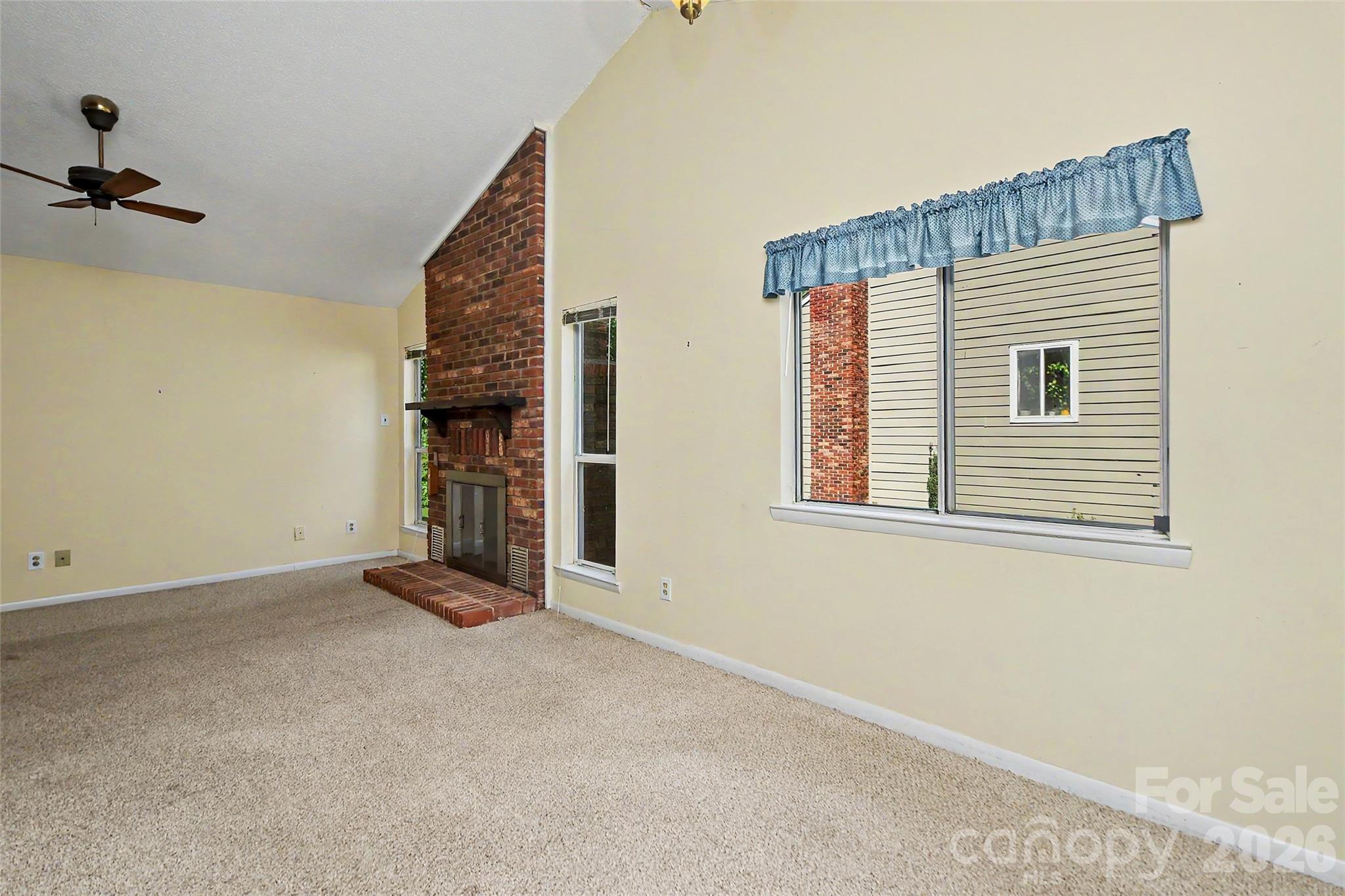 807 Sardis Cove Dr, Charlotte, NC 28270