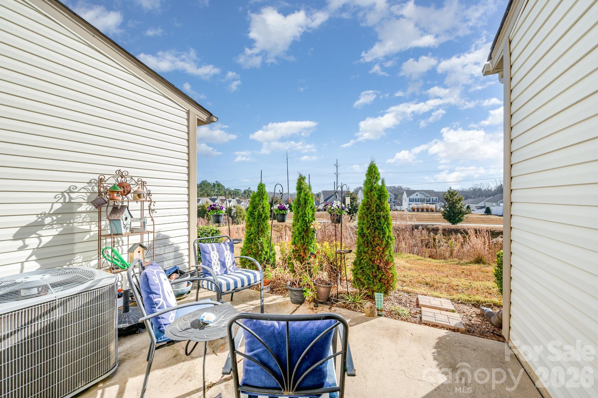 104 Blackstone Ct, Statesville, NC 28677