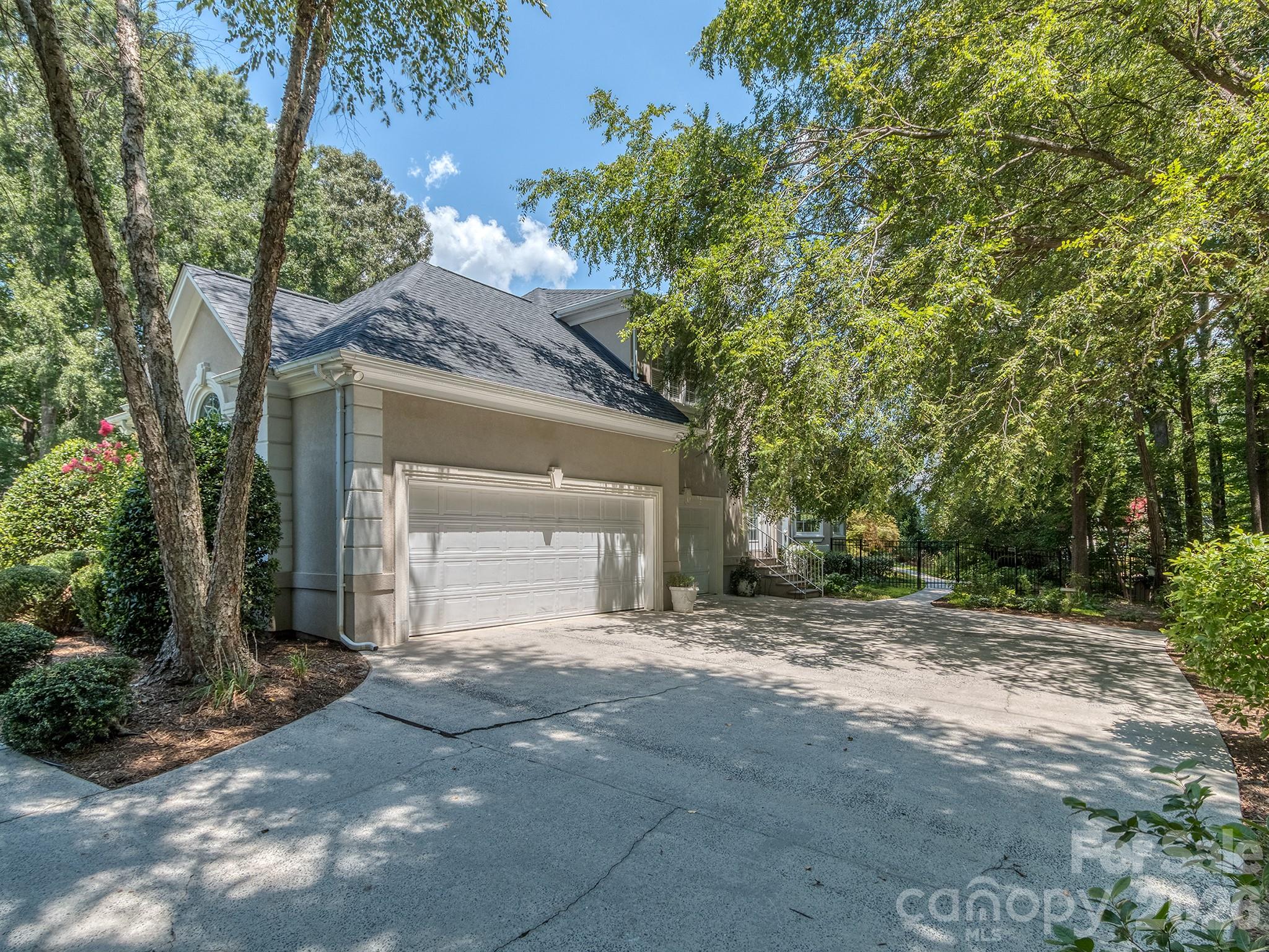 1733 White Pond Ln, Waxhaw, NC 28173