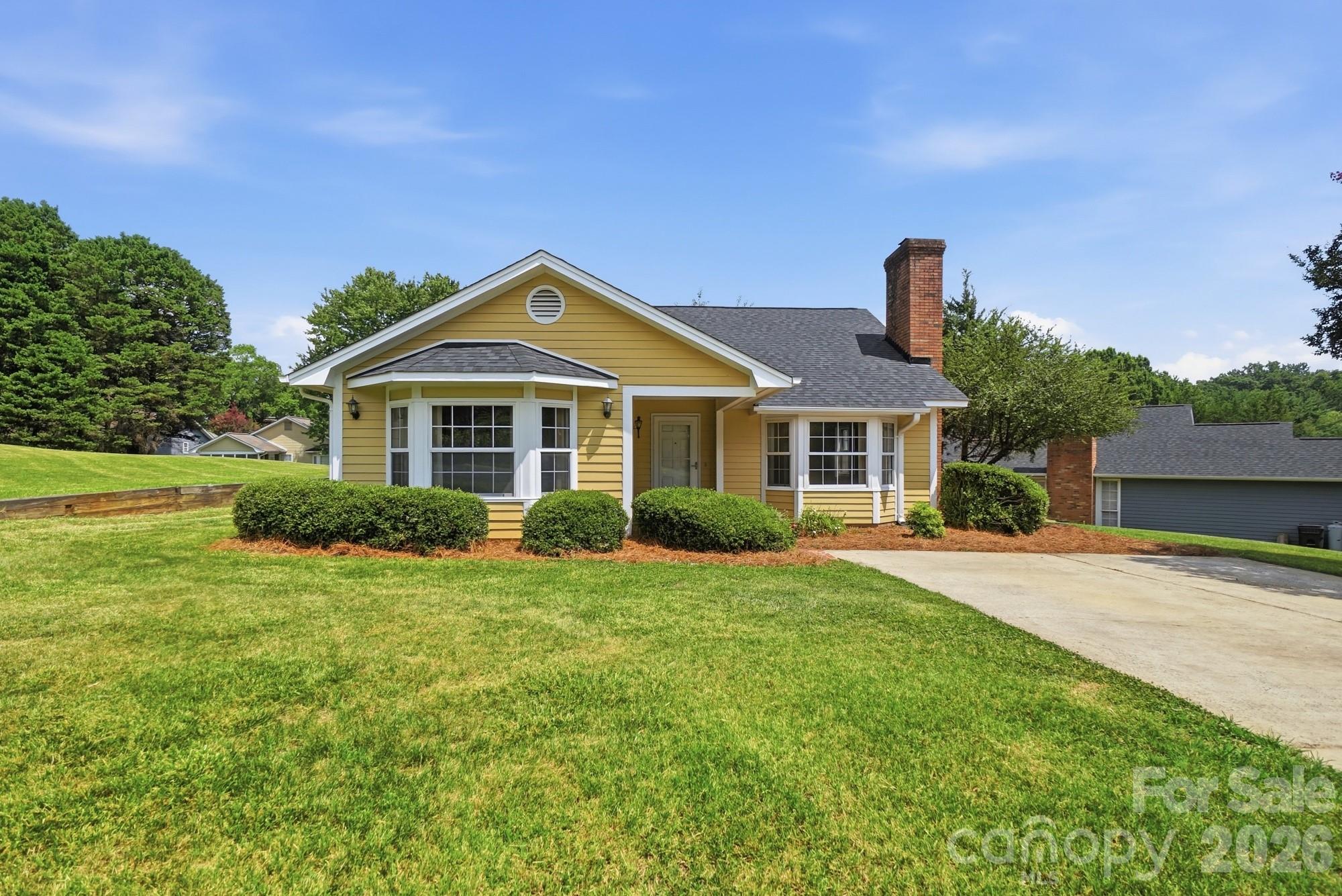 2914 Huckleberry Hill Dr, Fort Mill, SC 29715
