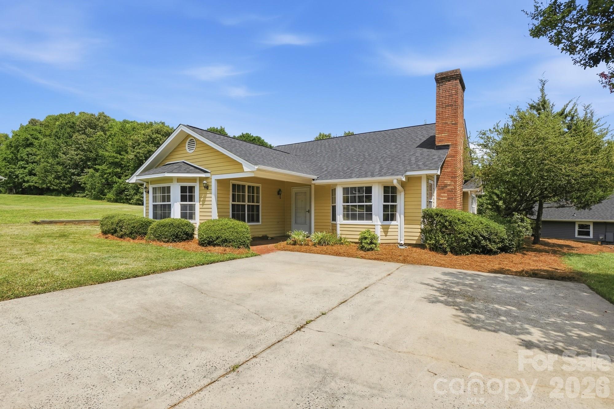 2914 Huckleberry Hill Dr, Fort Mill, SC 29715