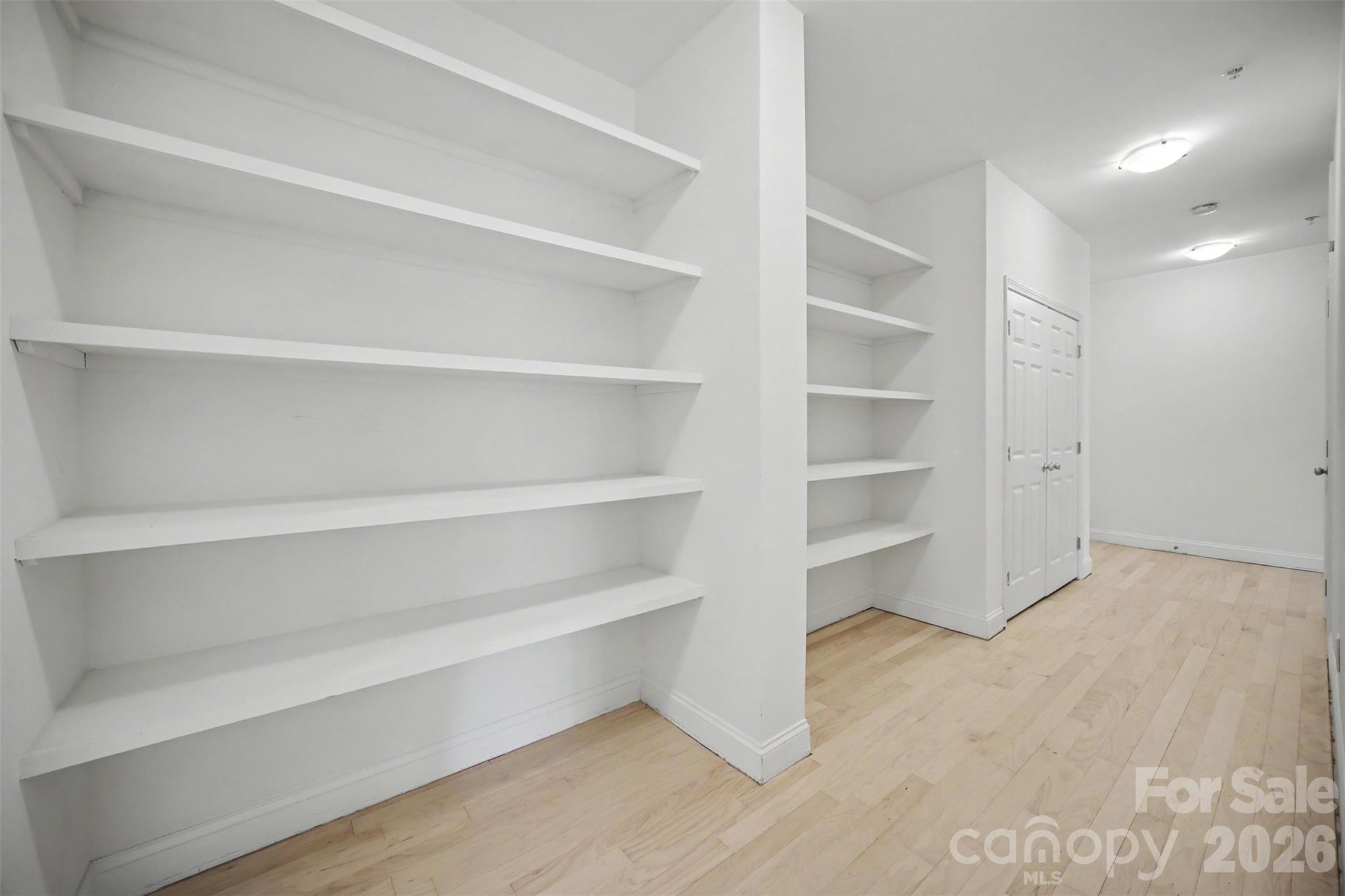 1000 E Woodlawn Rd #415, Charlotte, NC 28209
