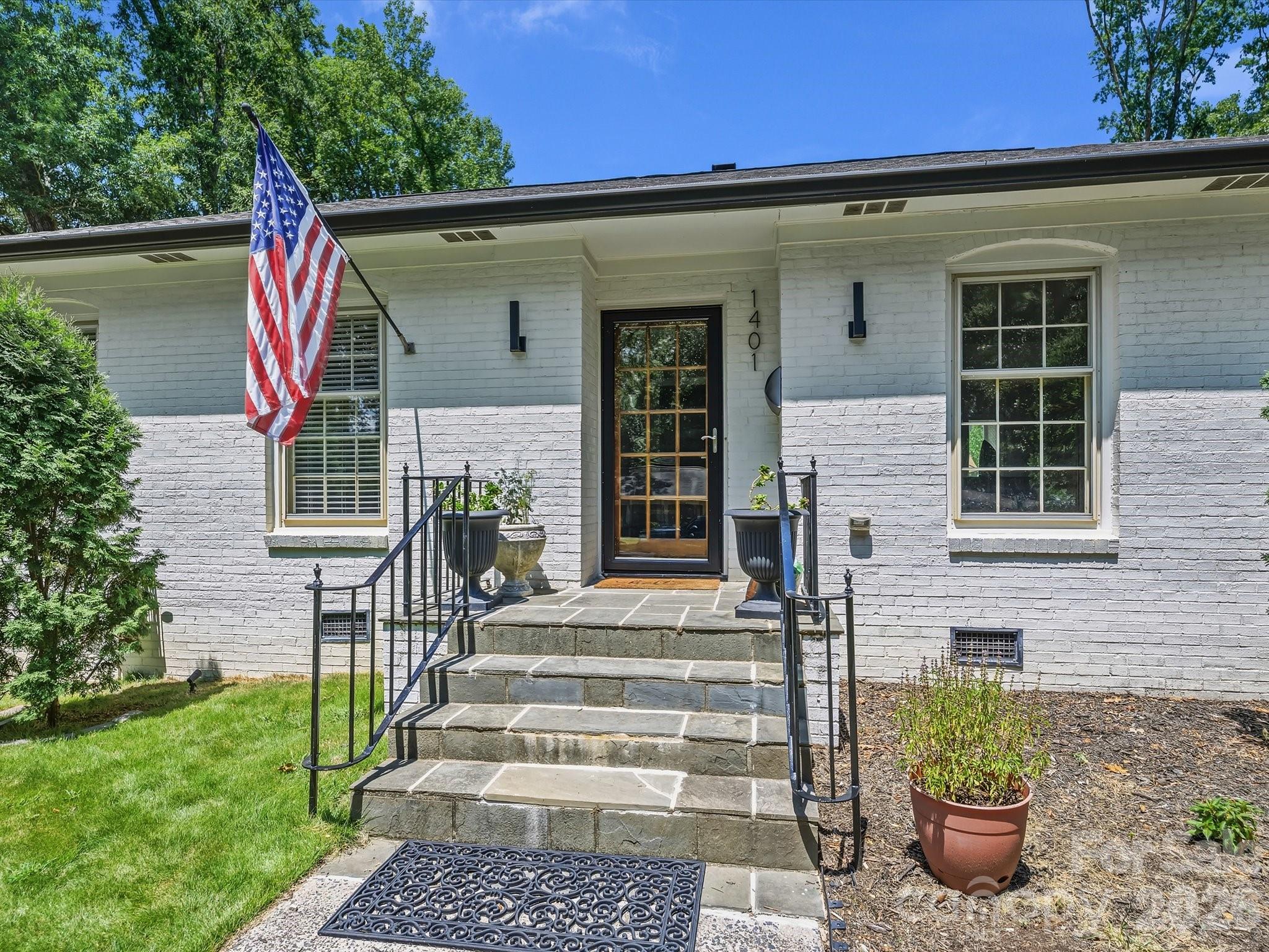 1401 Worcaster Pl, Charlotte, NC 28211