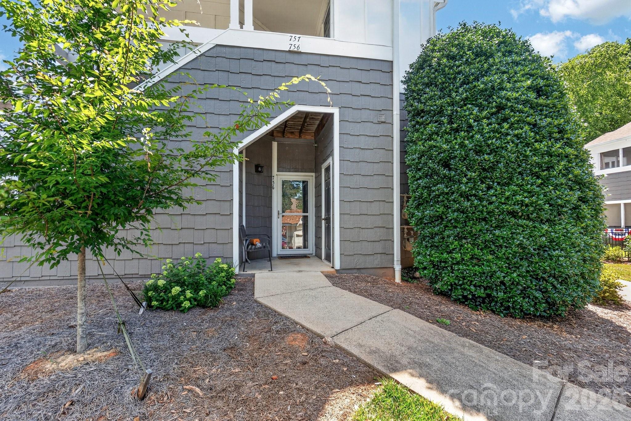 756 Southwest Dr, Davidson, NC 28036